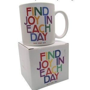 NWT in box quotable mugs FIND JOY IN EACH DAY 14 Oz mug.  Neri